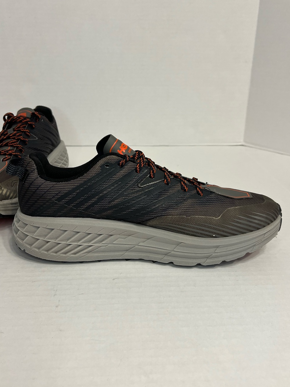 Hoka One One Speedgoat 4 in Dark Gull Grey / Anthracite Size 11 2E wide - Picture 4 of 11